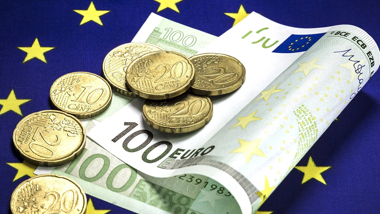 Euro Bölgesi'nde Yıllık Enflasyon Mayıs'ta Yüzde 3,2'ye Yükseldi