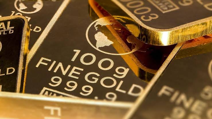 Altın Güçlü Dolar Karşısında Geriledi