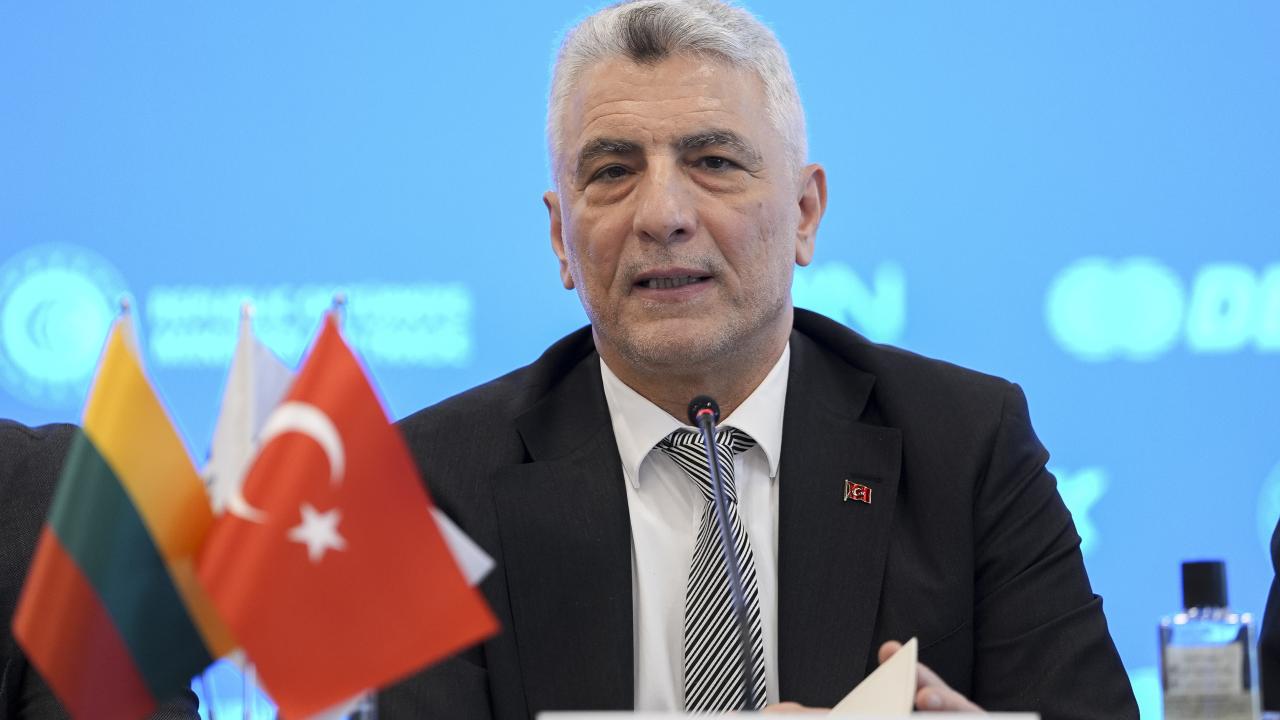 Ticaret Bakanı Bolat: Türkiye 290 Milyar Dolarlık Yabancı Yatırım Topladı